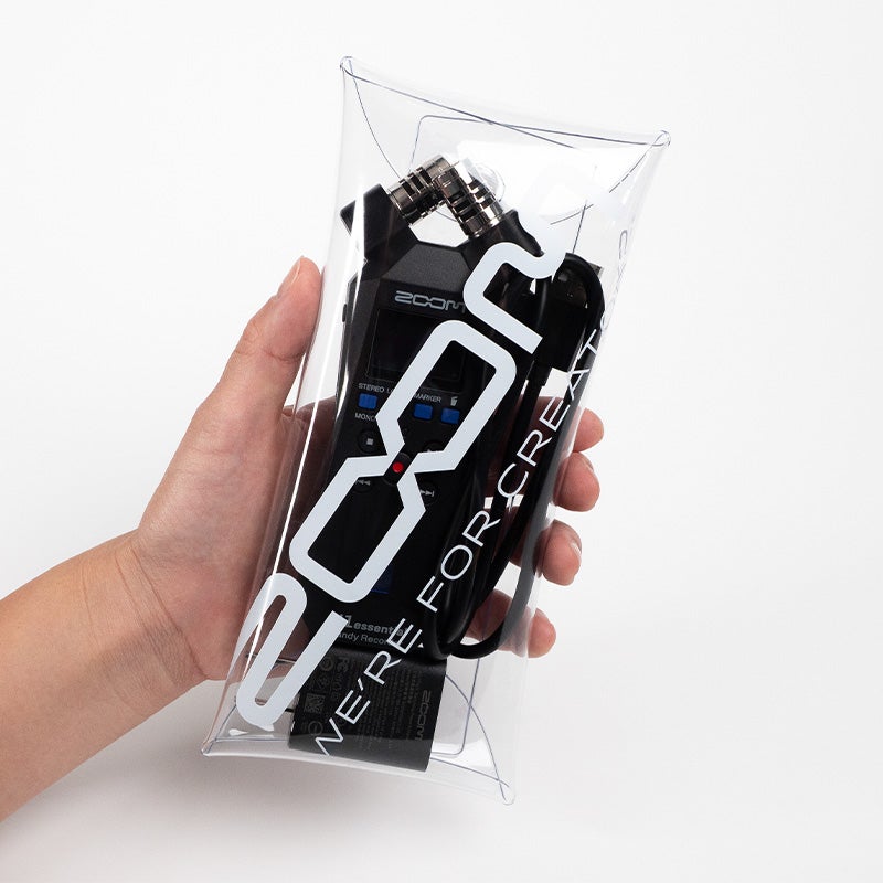 ZOOMストア限定オリジナルクリアケース付き】H1essential | ZOOM STORE